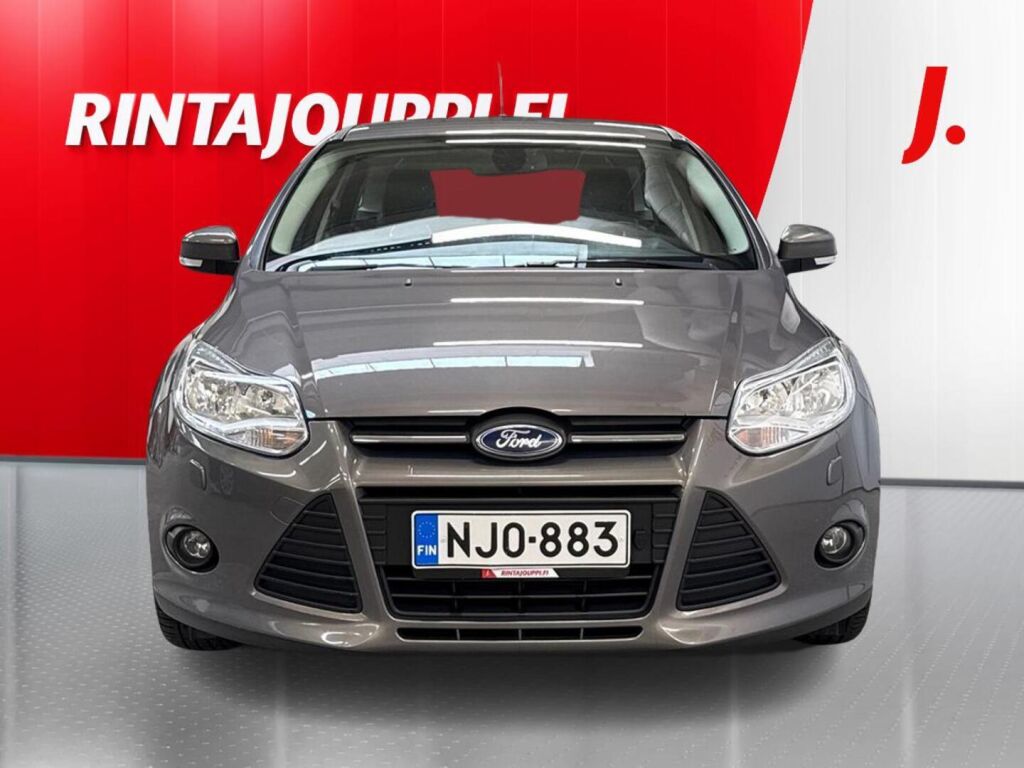 Ford Focus 2014 Ruskea (beige)