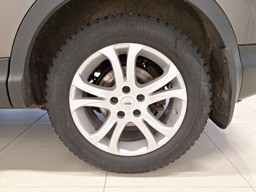 Nissan Qashqai 2015 Ruskea (beige)