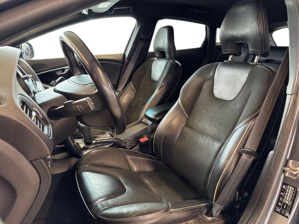 Volvo V40 2014 Harmaa