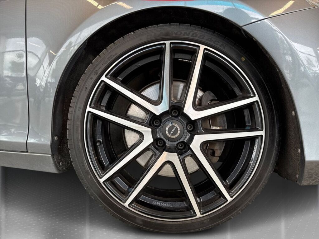 Volvo V40 2014 Harmaa