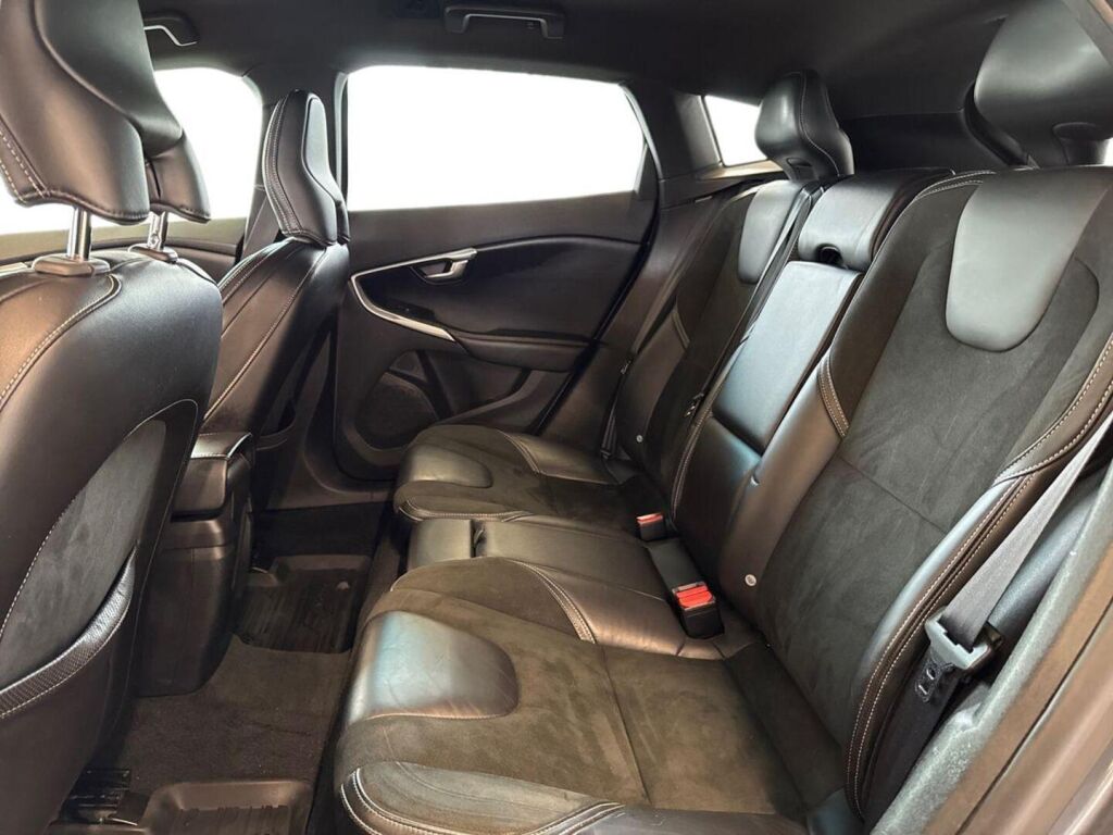Volvo V40 2014 Harmaa