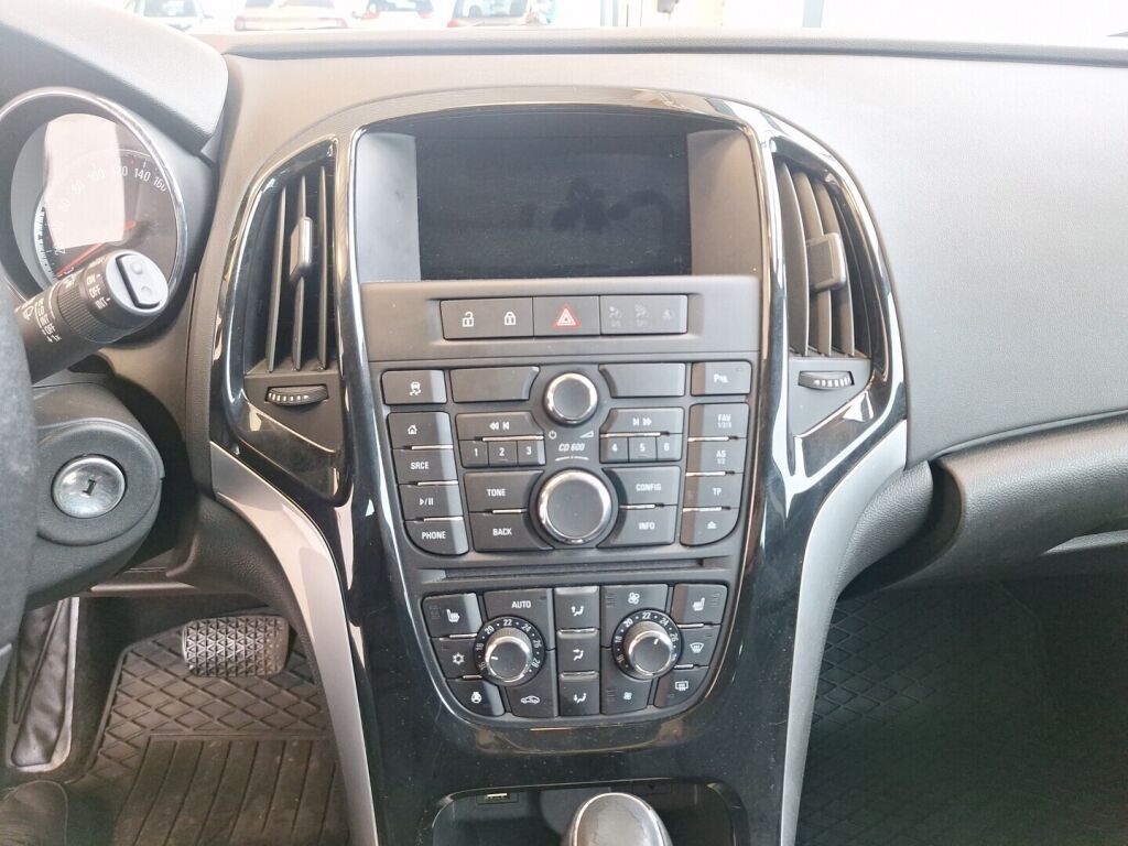 Opel Astra 2014 Hopea