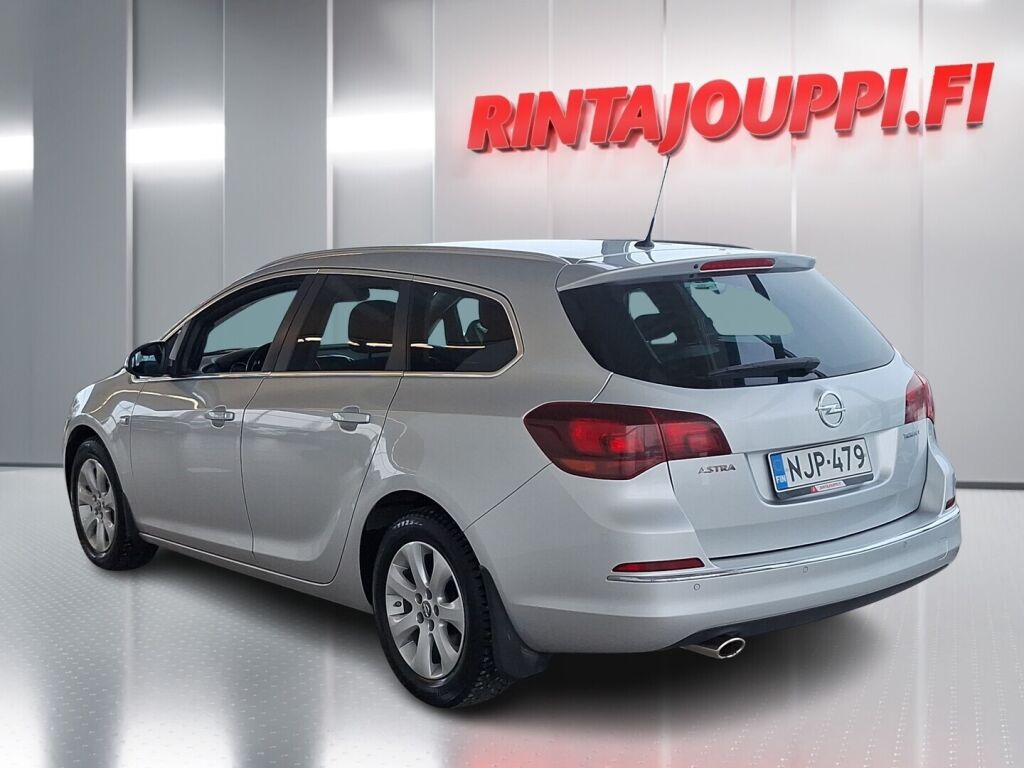 Opel Astra 2014 Hopea