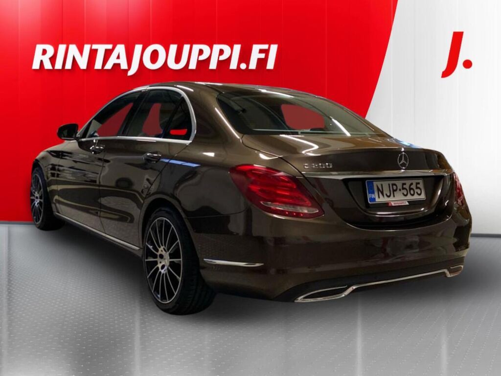 Mercedes-Benz C 2015 Ruskea (beige)