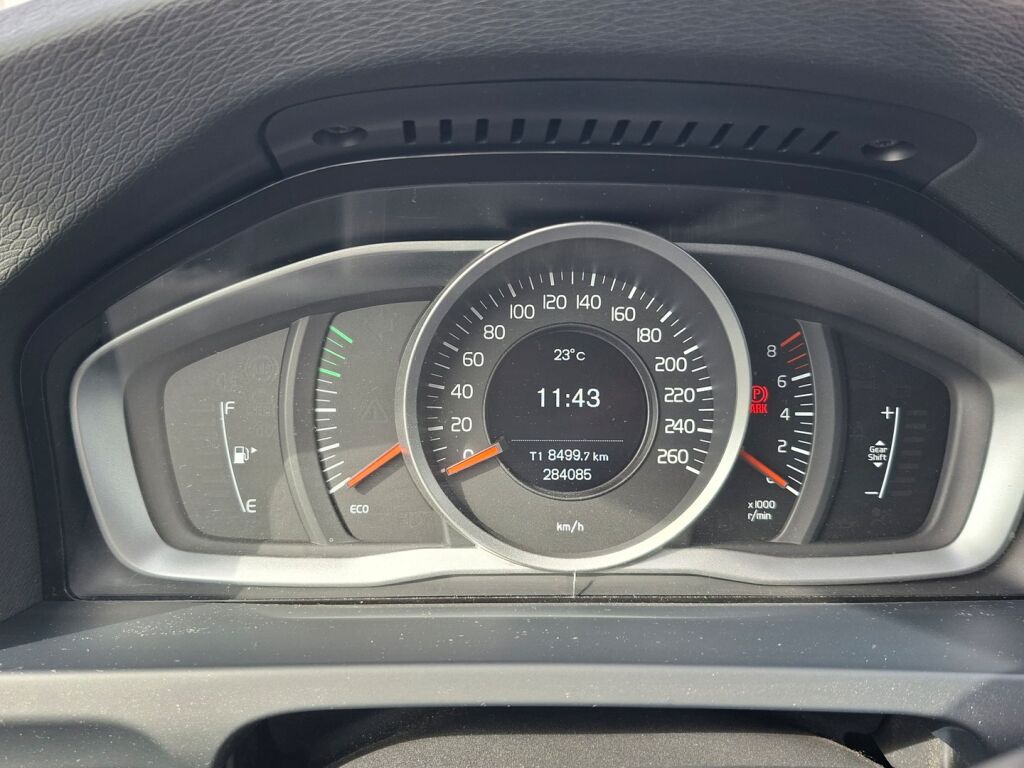 Volvo V60 2014 Sininen