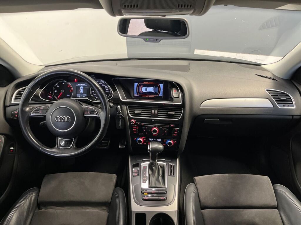 Audi A4 2014 Musta