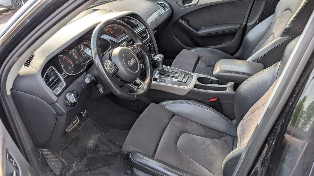 Audi A4 2014 Musta