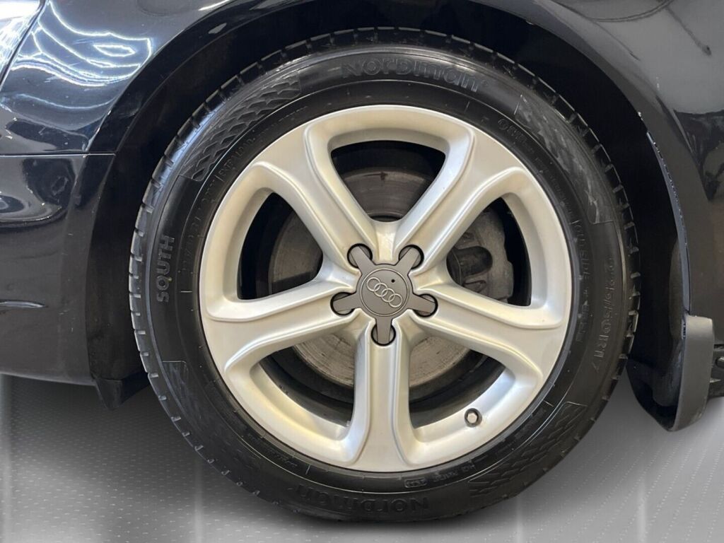 Audi A4 2014 Musta