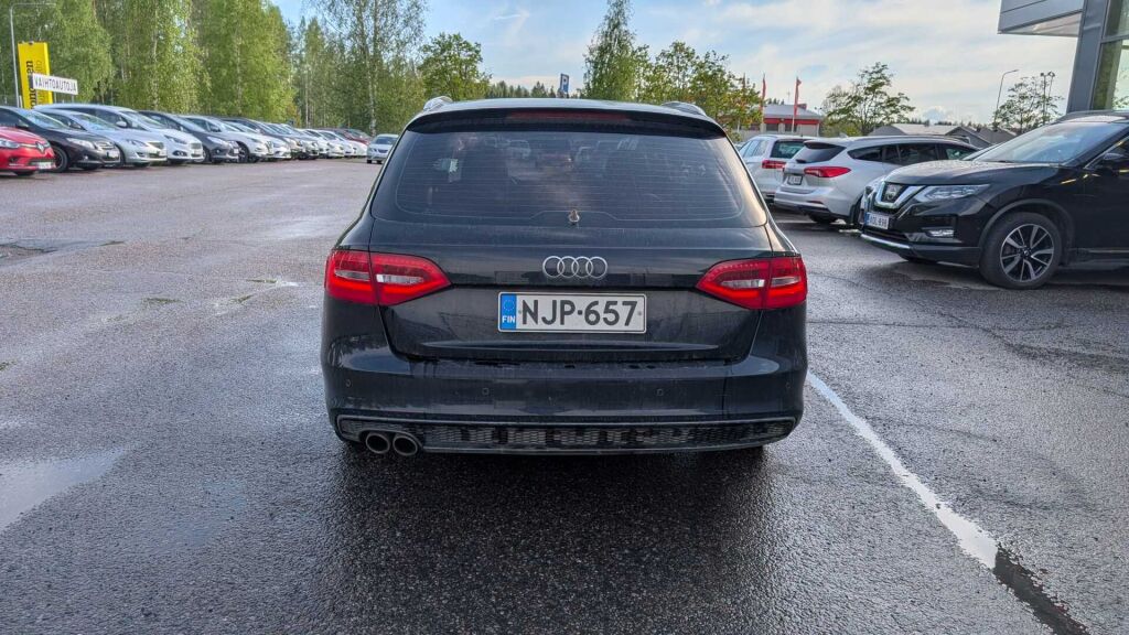 Audi A4 2014 Musta