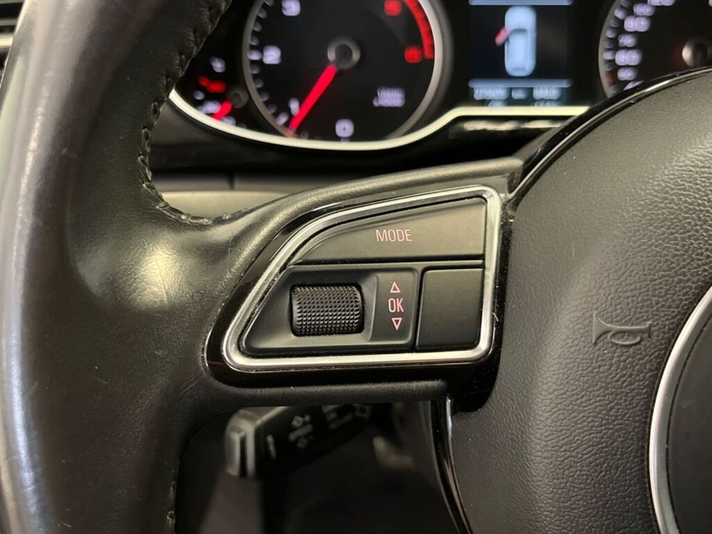 Audi A4 2014 Musta