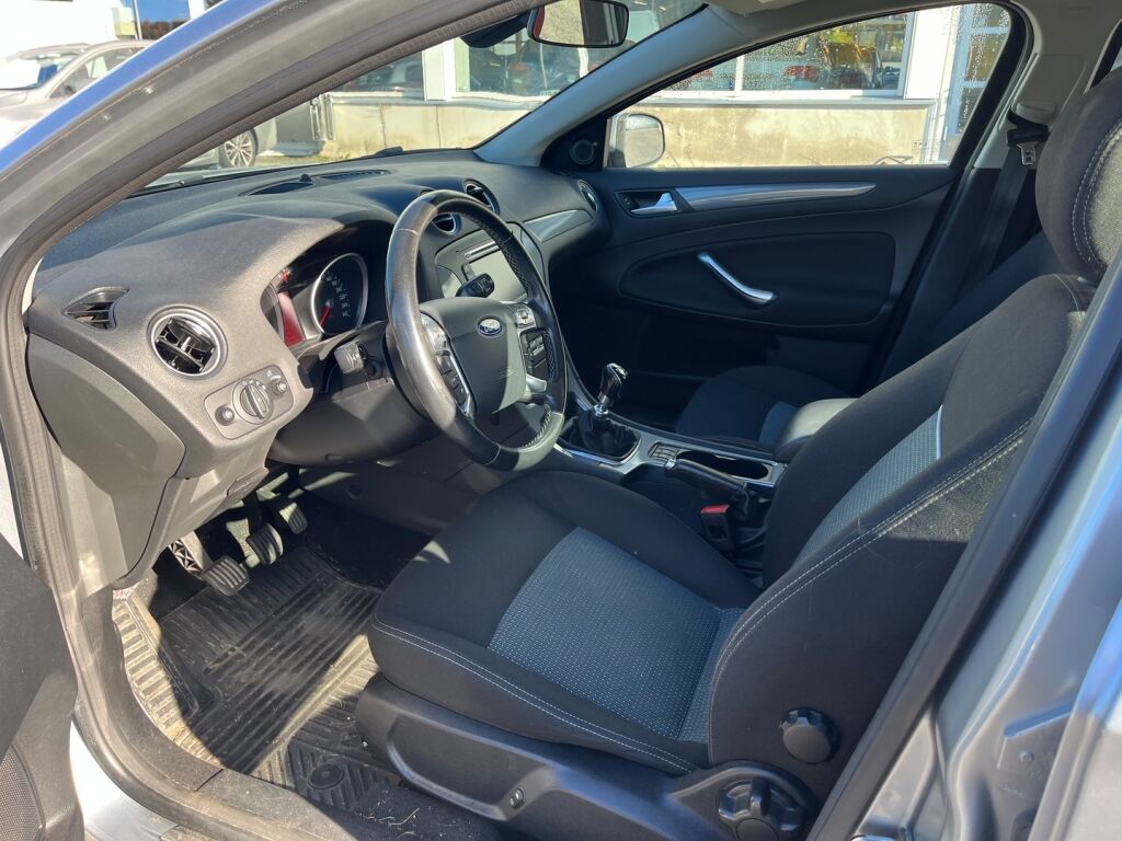 Ford Mondeo 2015 Harmaa