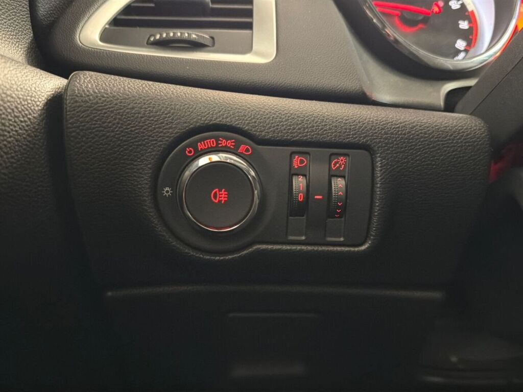 Opel Astra 2015 Harmaa
