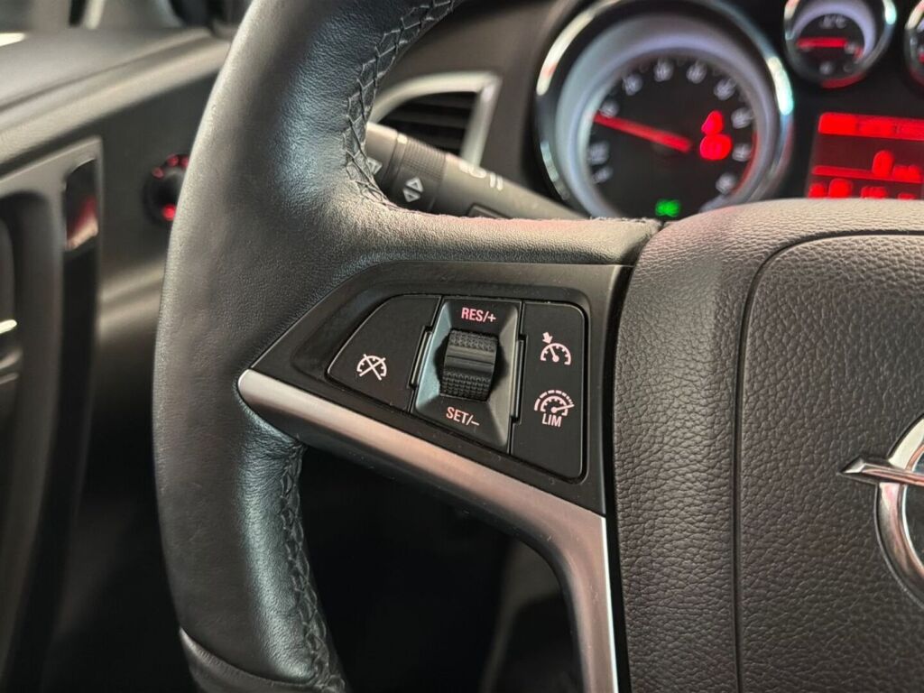 Opel Astra 2015 Harmaa