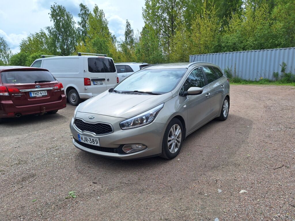 Kia Ceed 2015 Hopea