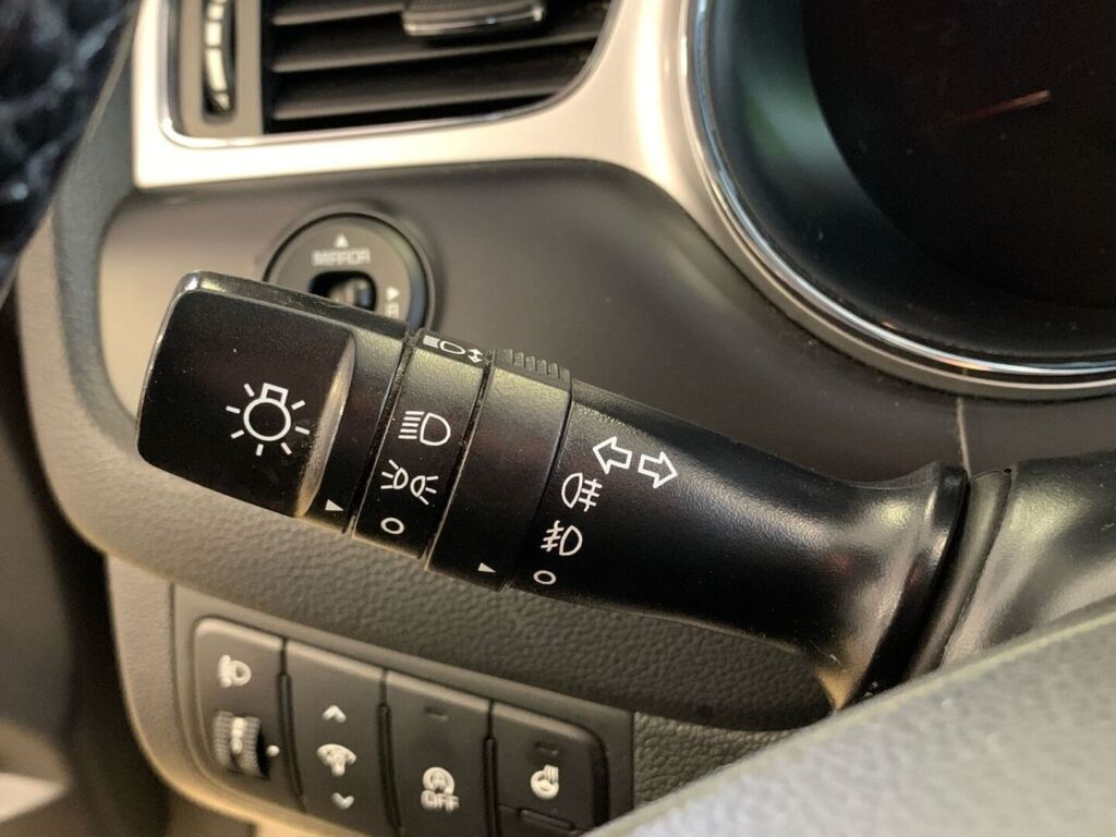 Kia Ceed 2015 Hopea