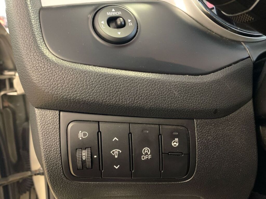 Kia Ceed 2015 Hopea
