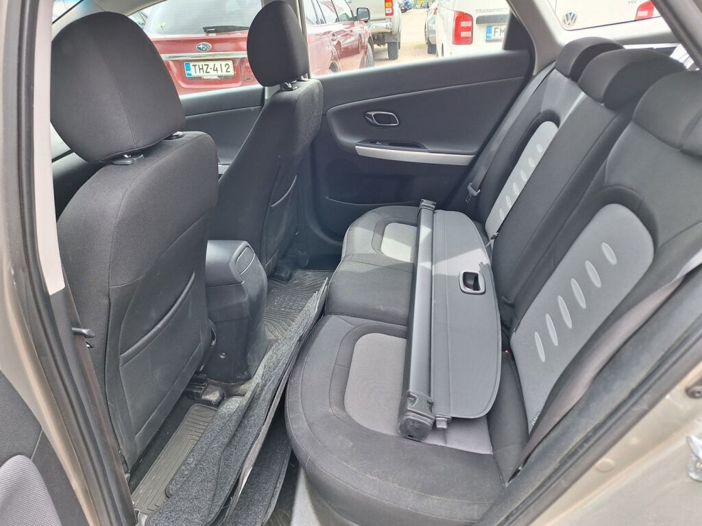 Kia Ceed 2015 Hopea
