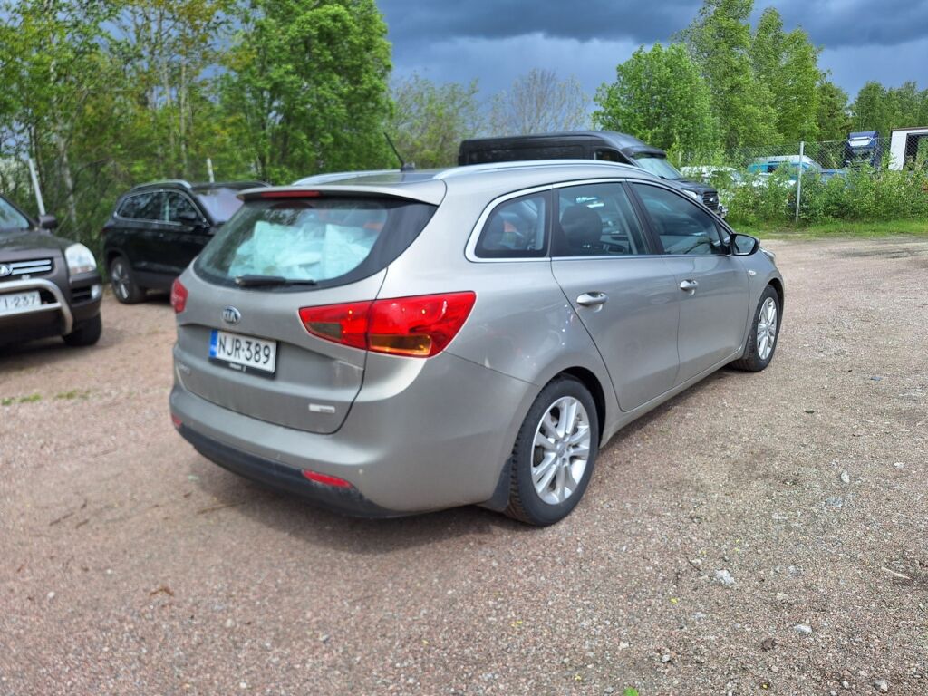 Kia Ceed 2015 Hopea