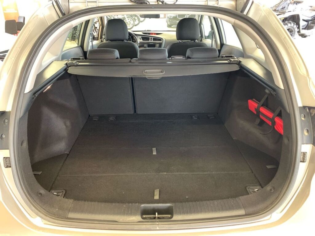 Kia Ceed 2015 Hopea