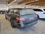 Mercedes-Benz E 2011 Musta