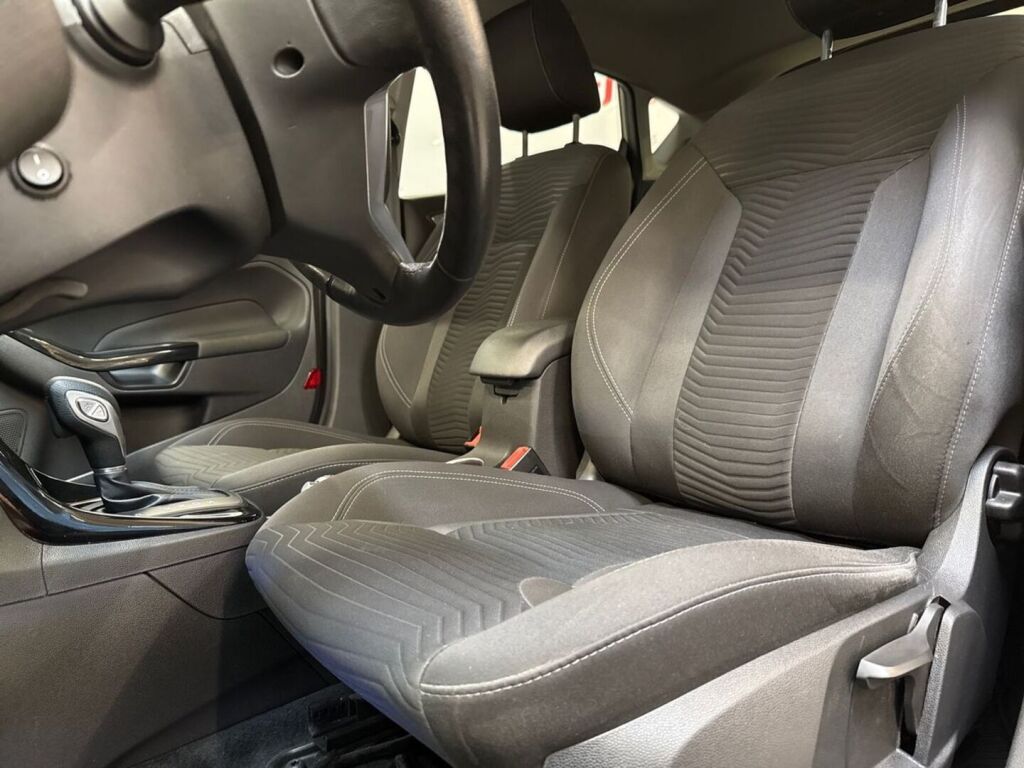 Ford Fiesta 2015 Ruskea (beige)