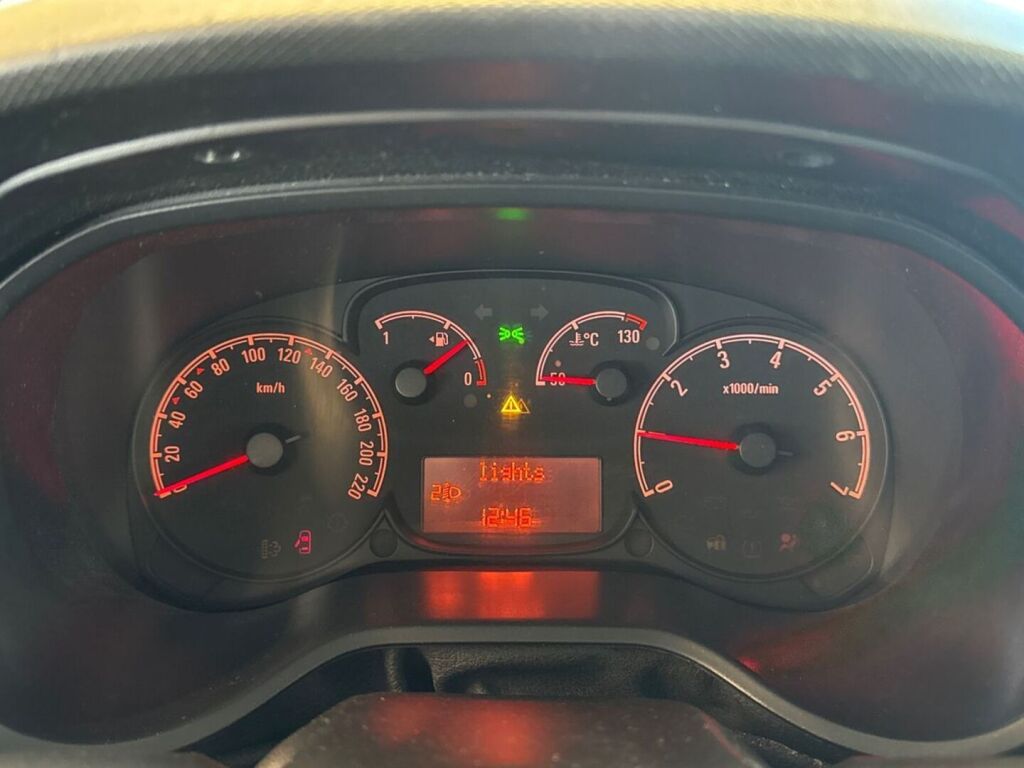Opel Combo 2014 Valkoinen