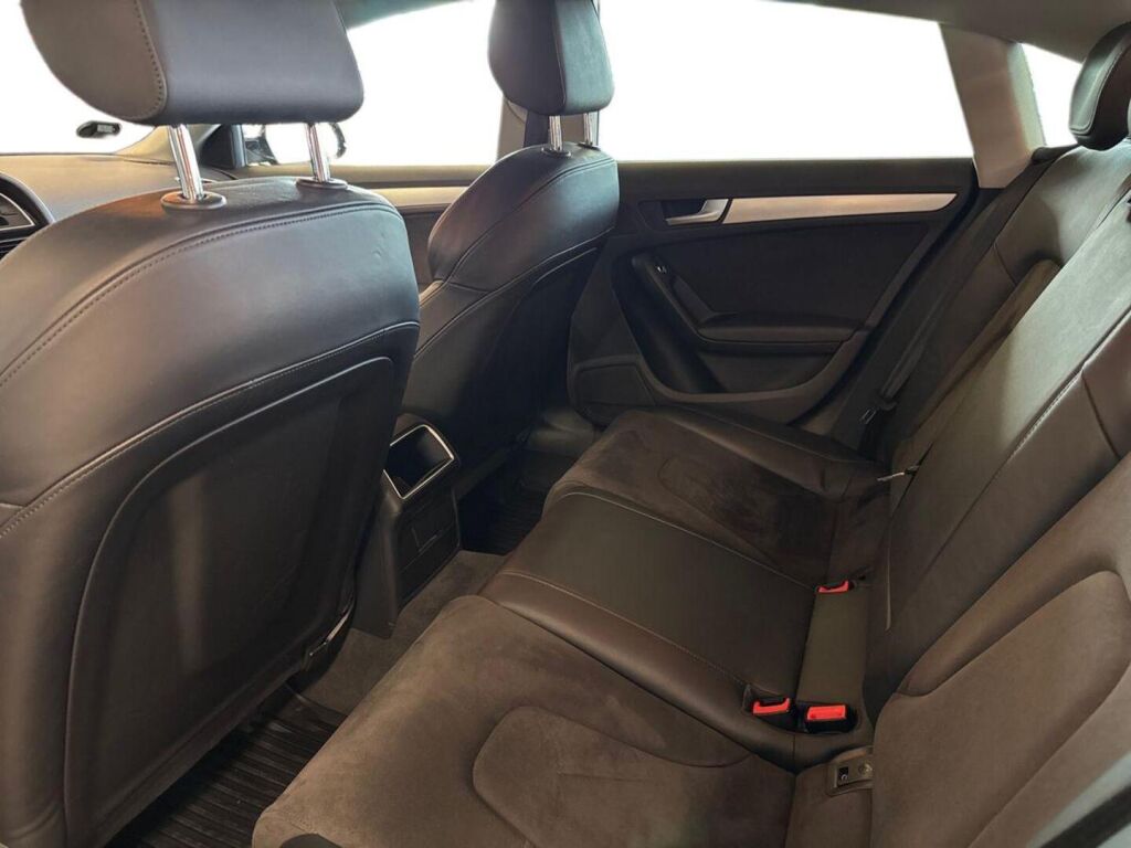 Audi A5 2015 Musta