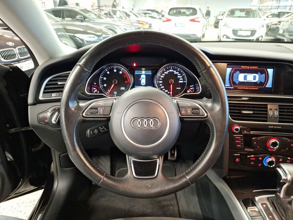Audi A5 2015 Musta