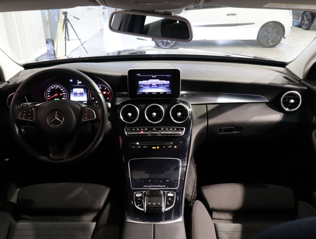 Mercedes-Benz C 2016 Harmaa