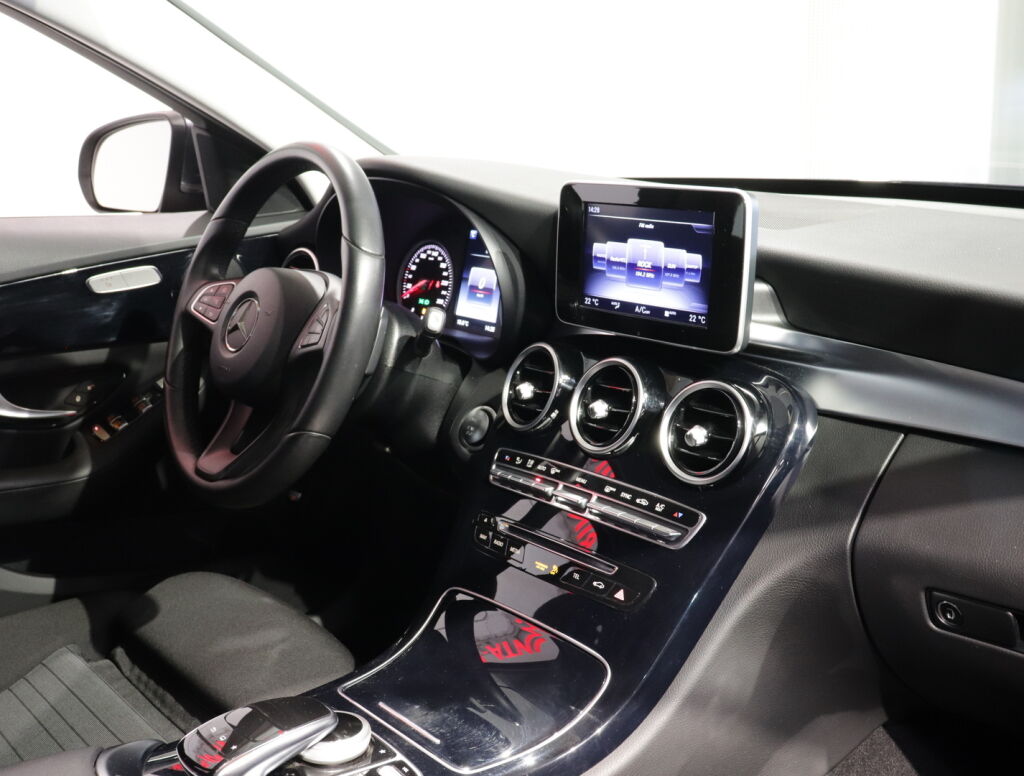 Mercedes-Benz C 2016 Harmaa