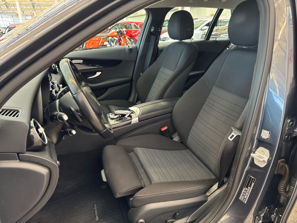 Mercedes-Benz C 2016 Harmaa