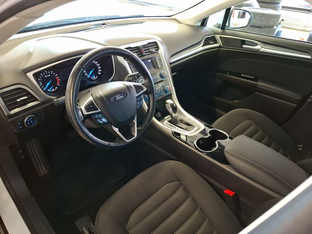 Ford Mondeo 2015 Valkoinen