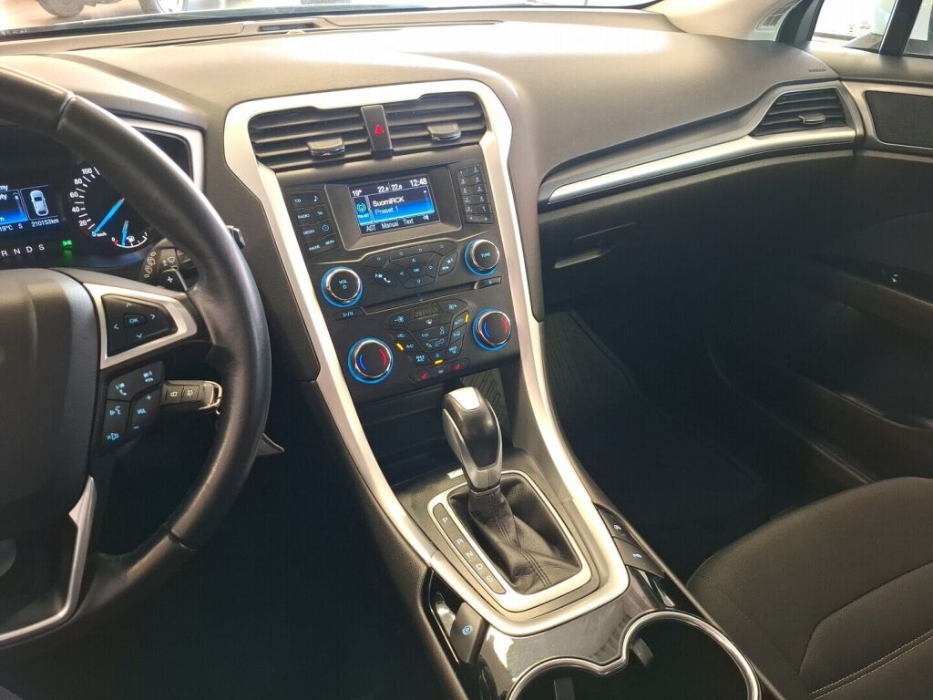 Ford Mondeo 2015 Valkoinen