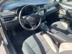 Toyota Avensis 2015 Ruskea (beige)