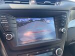 Toyota Avensis 2015 Ruskea (beige)
