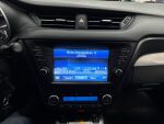 Toyota Avensis 2015 Harmaa