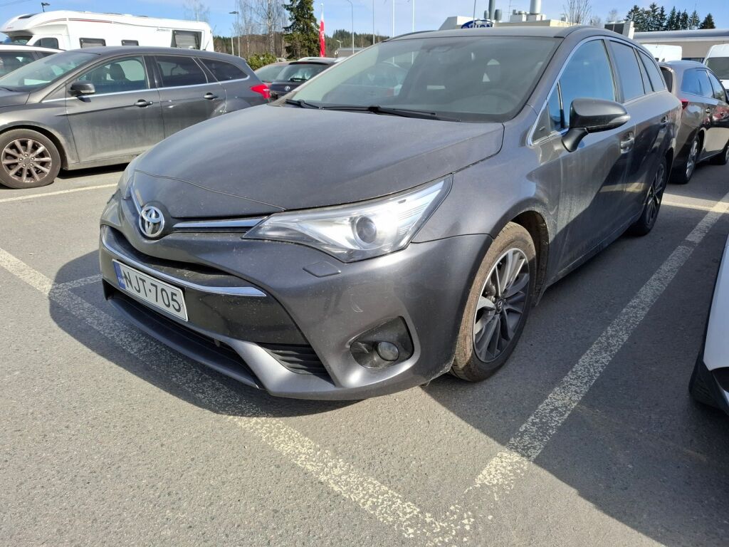 Toyota Avensis 2015 Harmaa