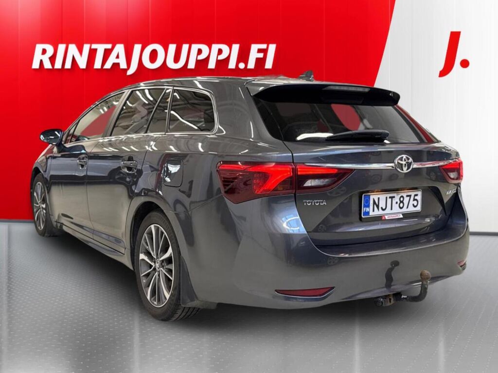 Toyota Avensis 2015 Harmaa