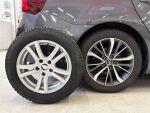 Toyota Avensis 2015 Harmaa