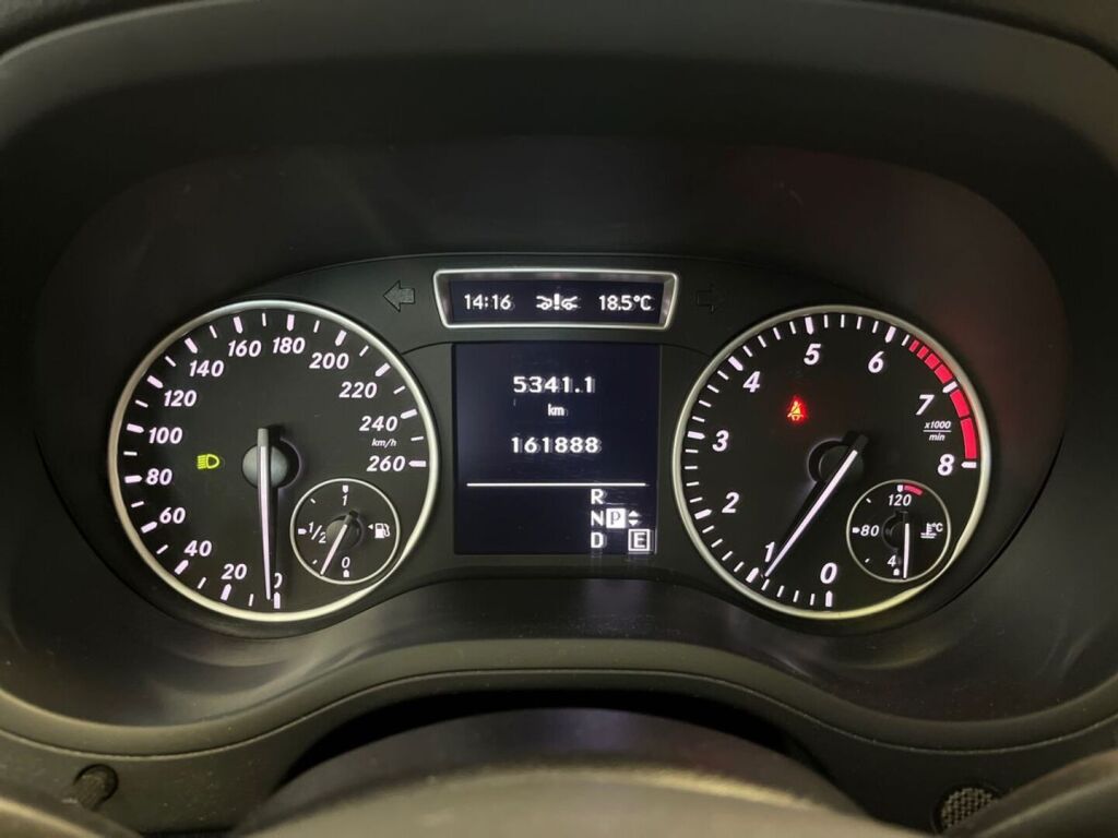 Mercedes-Benz B 2012 Met. Harmaa