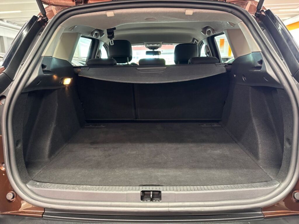 Renault Clio 2015 Ruskea (beige)