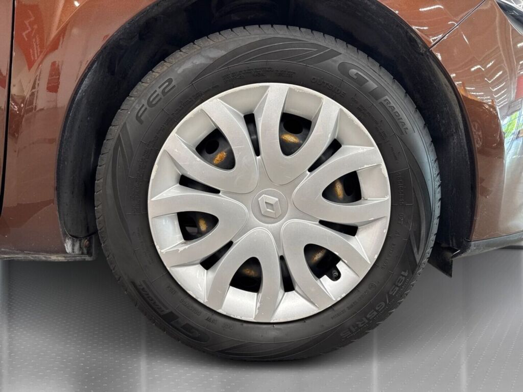 Renault Clio 2015 Ruskea (beige)