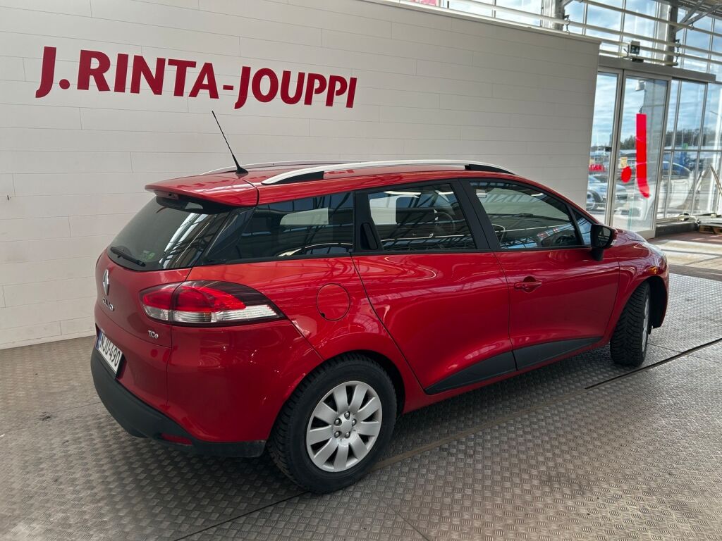 Renault Clio 2015 Punainen