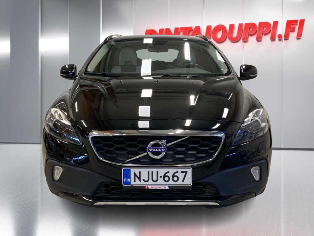Volvo V40 Cross Country 2015 Musta