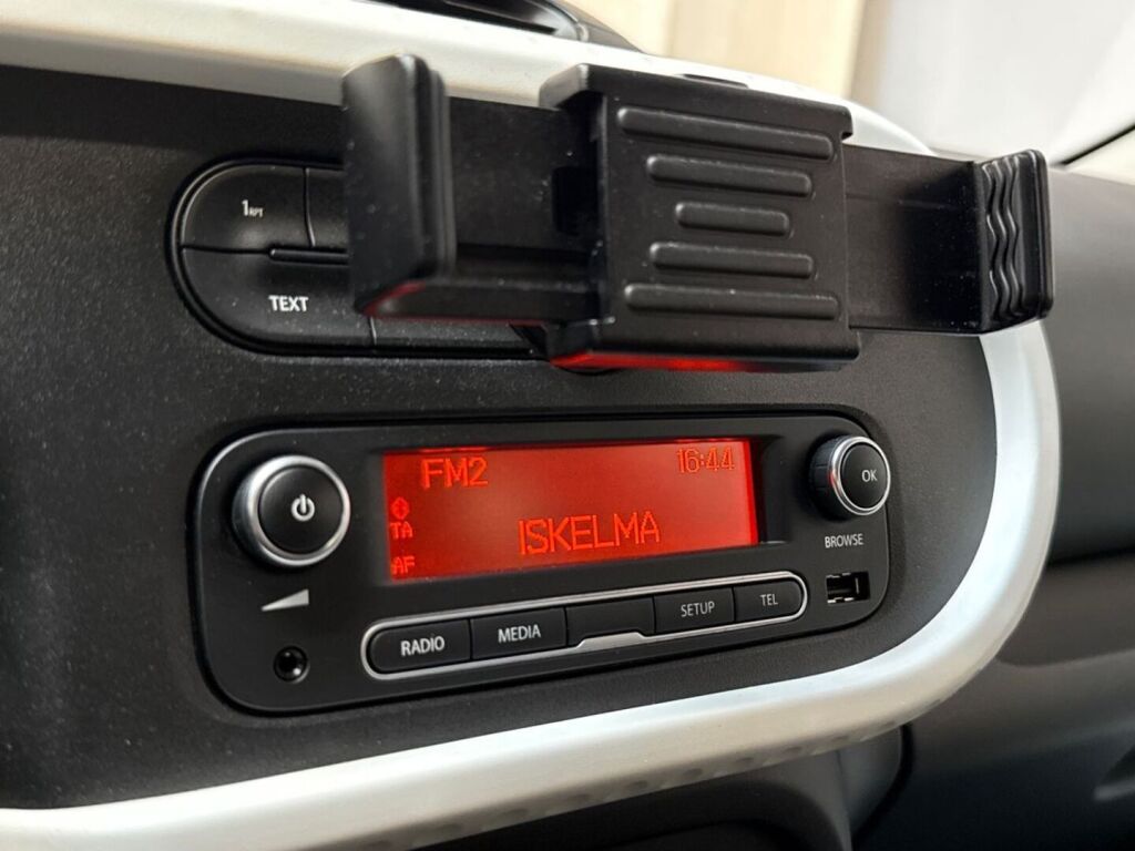 Renault Twingo 2016 Punainen