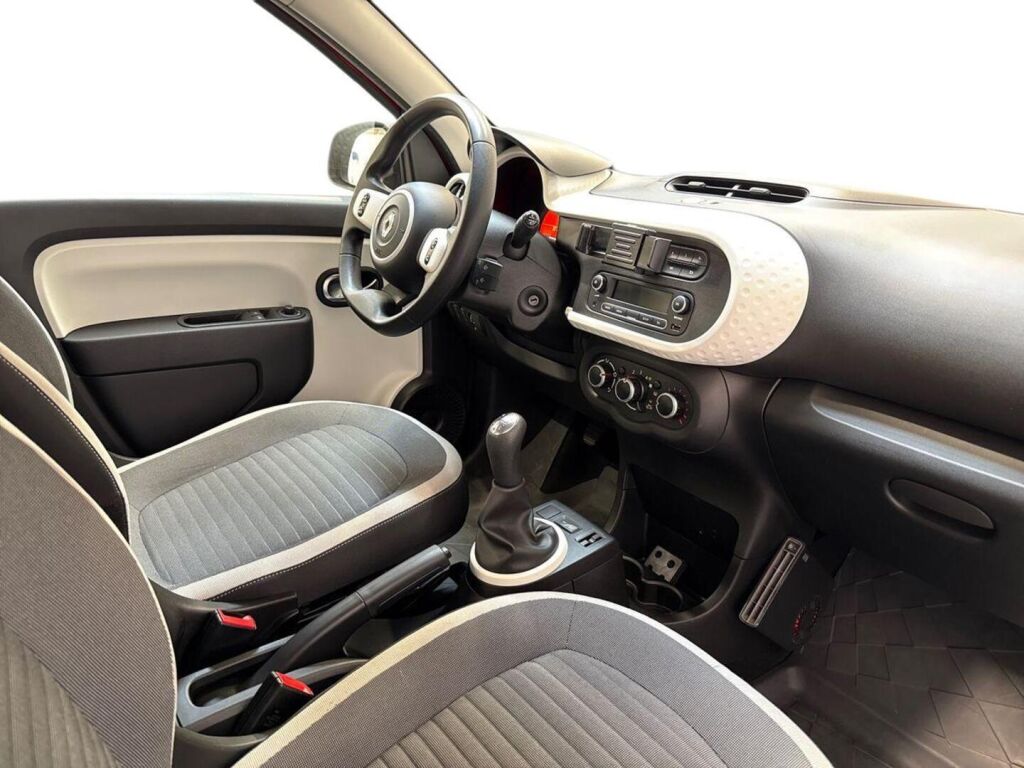 Renault Twingo 2016 Punainen