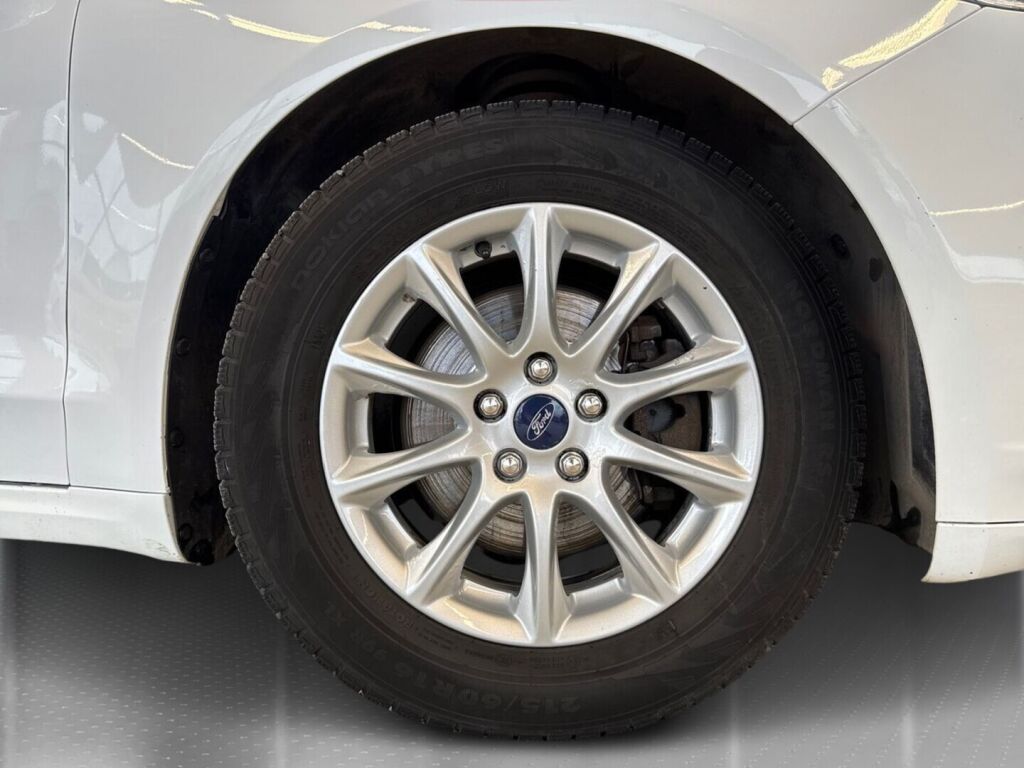 Ford Mondeo 2015 Valkoinen