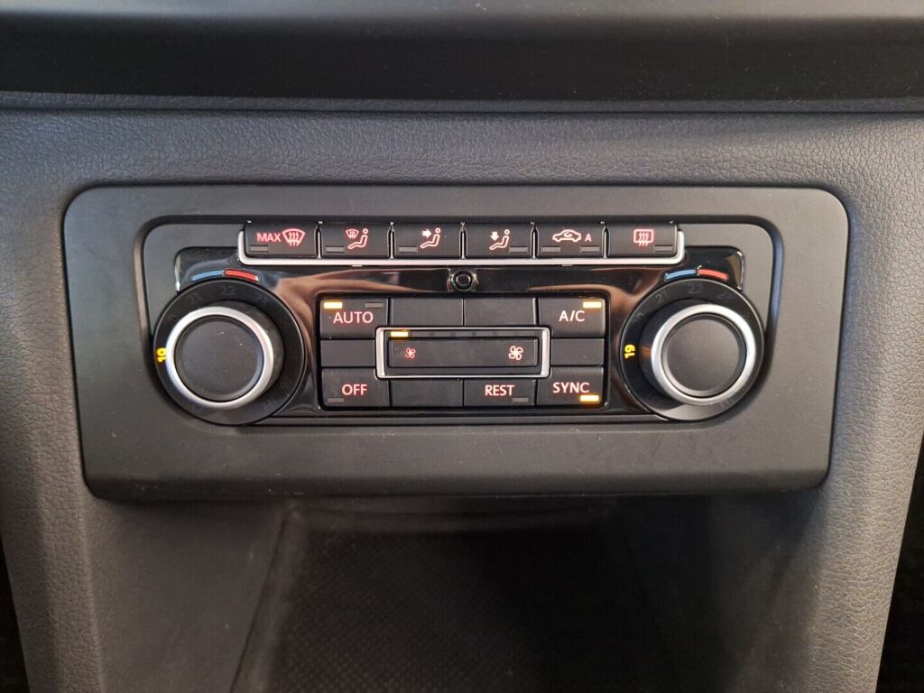 Volkswagen Amarok 2015 Valkoinen