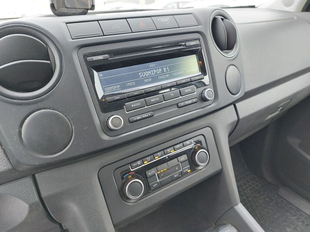 Volkswagen Amarok 2015 Valkoinen