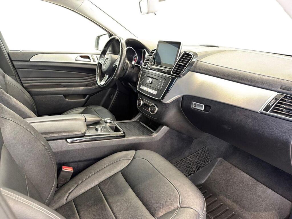 Mercedes-Benz GLE 2016 Harmaa